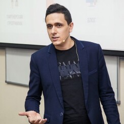 Михаил Колмаков