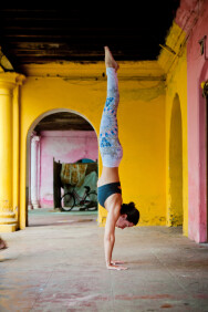 Постер: Аштанга Йога