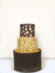 Постер: Ярусные торты и декор