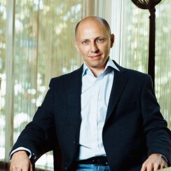 Константин Опекун
